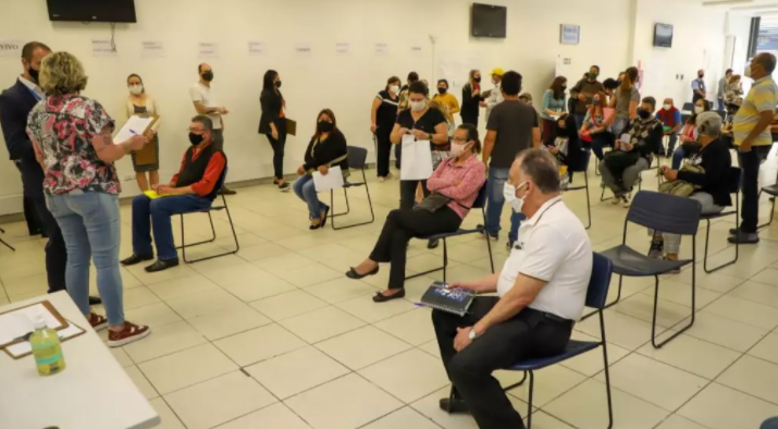 Indústria e agronegócio lideram oportunidades de emprego no Paraná 